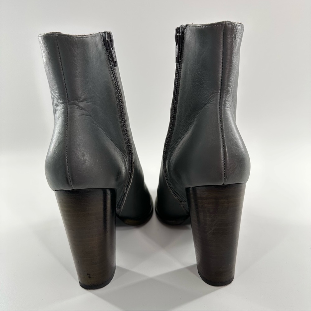 Vince womens ankle booties size 5 35 gray Italian leather boots - Picture 5 of 12